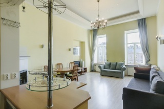 stylish 3-room apartment for lease at Moika River Embankment St-Petersburg