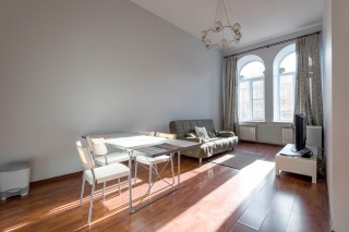 elite real estate to let in the heart of Saint-Petersburg