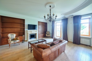 elite apartment for lease in a prestigious area of St-Petersburg